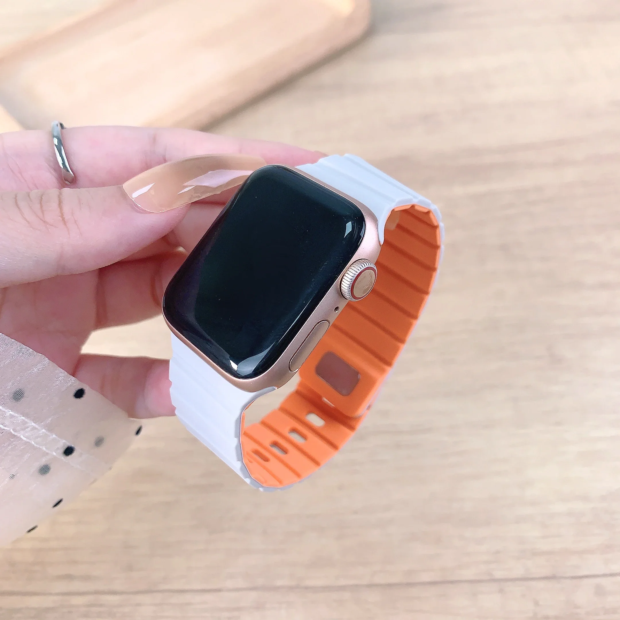 Magnetic Silicone Strap for Ap - Smartwatch Apple Watches For Women 评论和价格